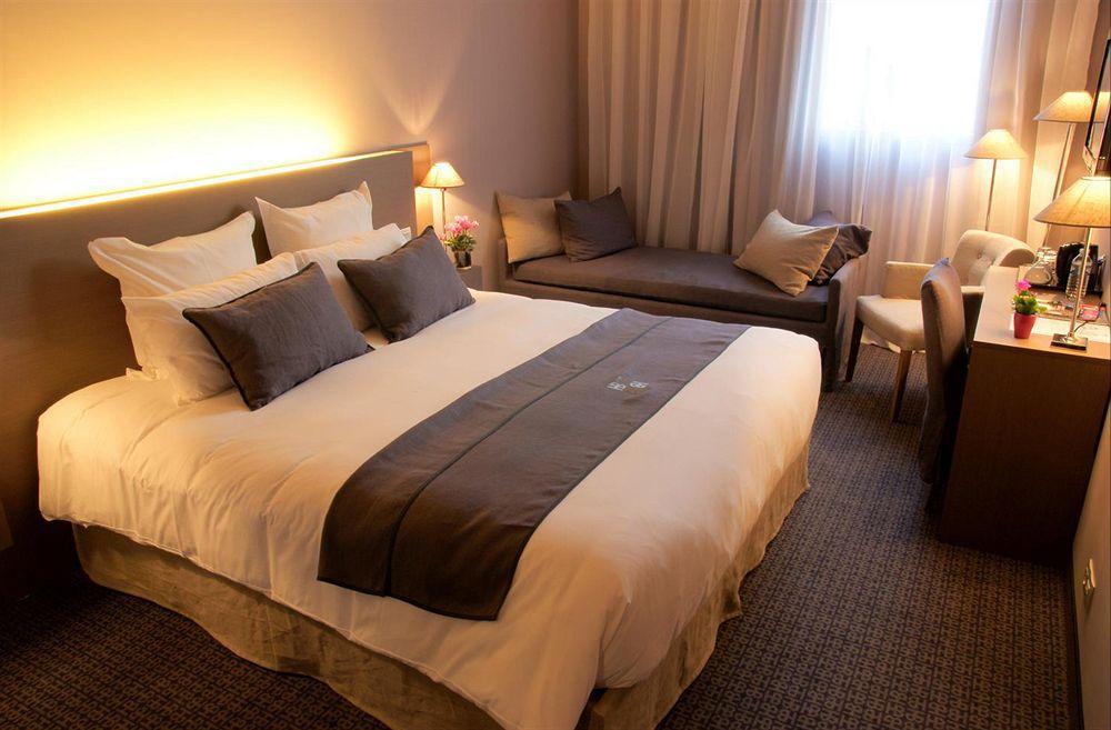 Best Western Hotel De La Breche Niort Eksteriør billede