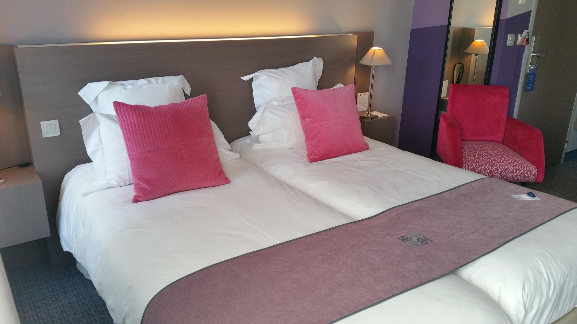 Best Western Hotel De La Breche Niort Eksteriør billede